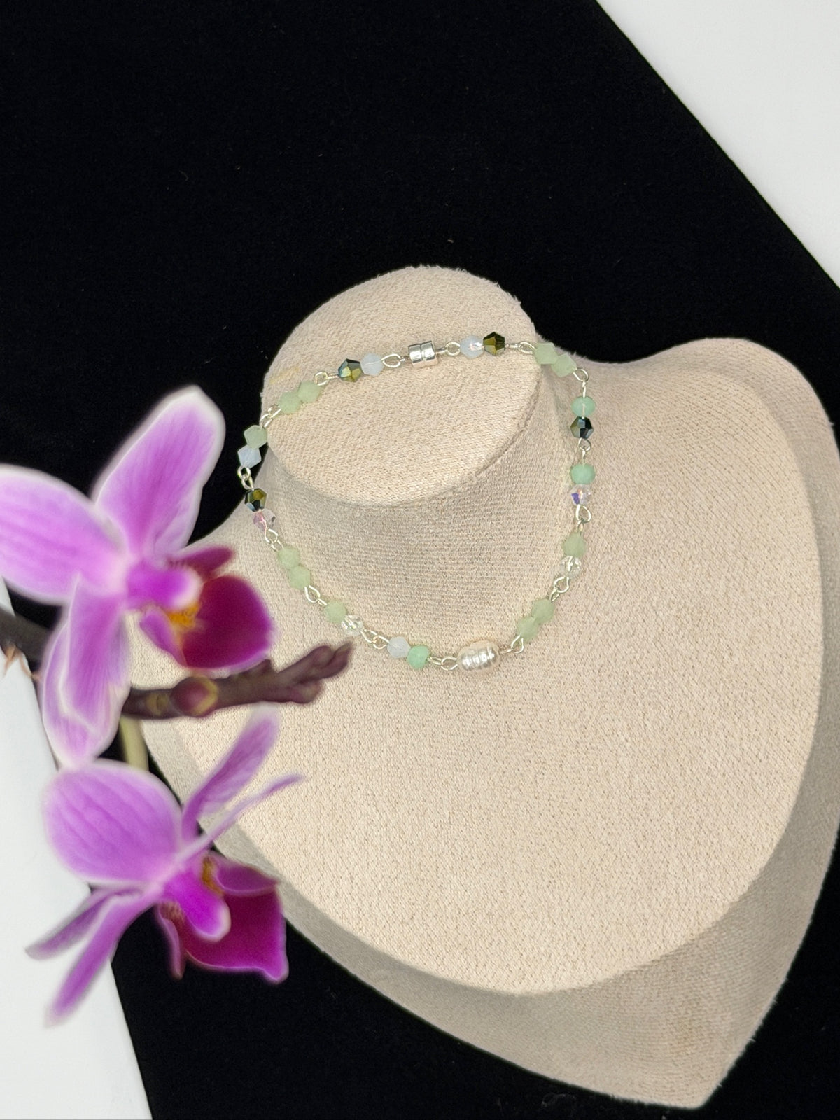 160 Pearl Magnetic Bracelet