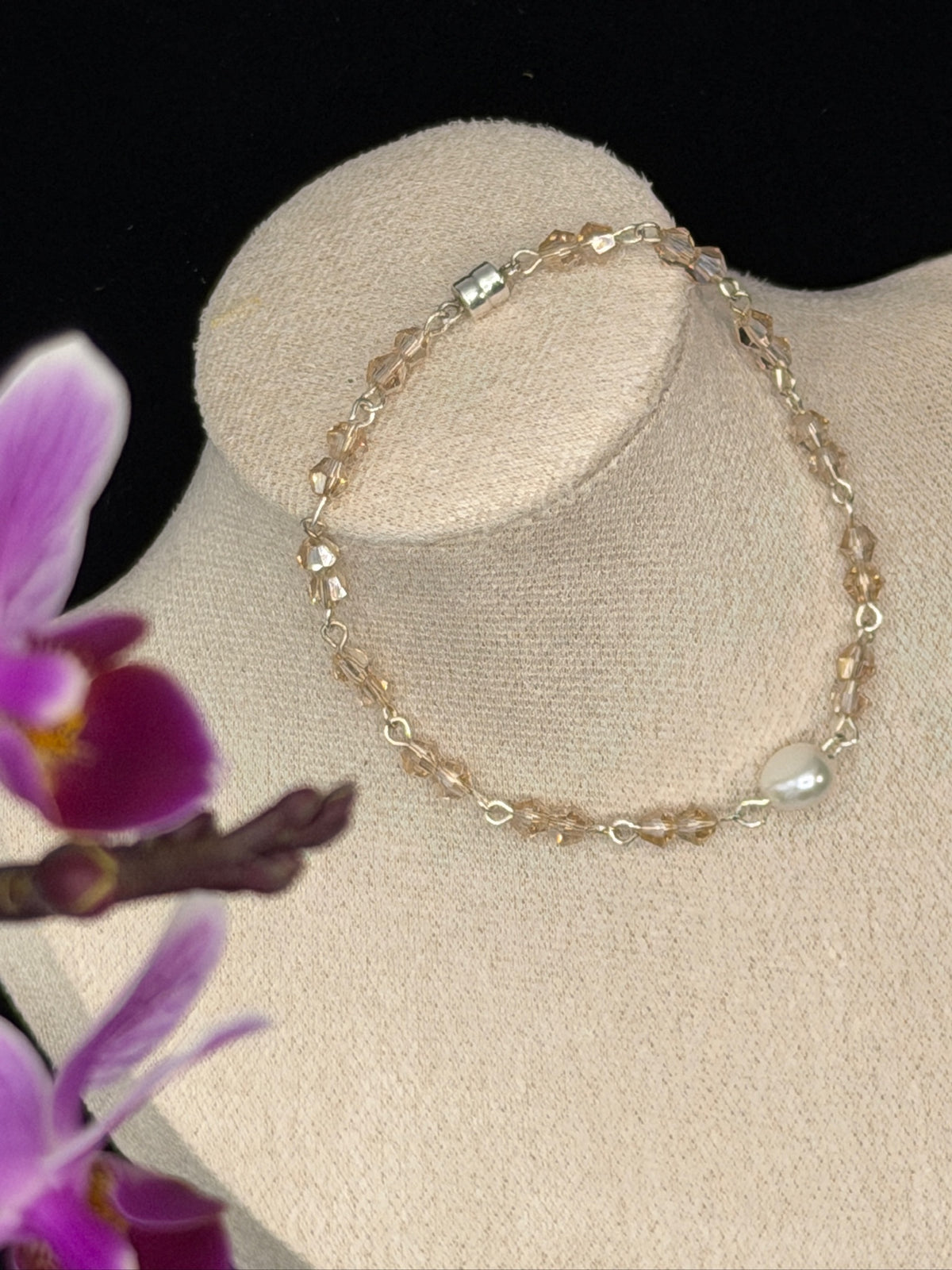 161 Pearl Magnetic Bracelet