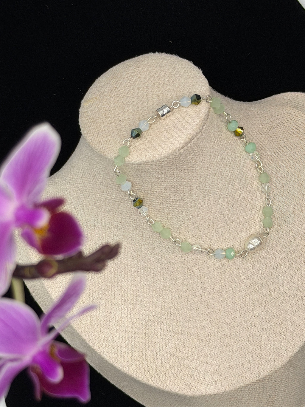 160 Pearl Magnetic Bracelet
