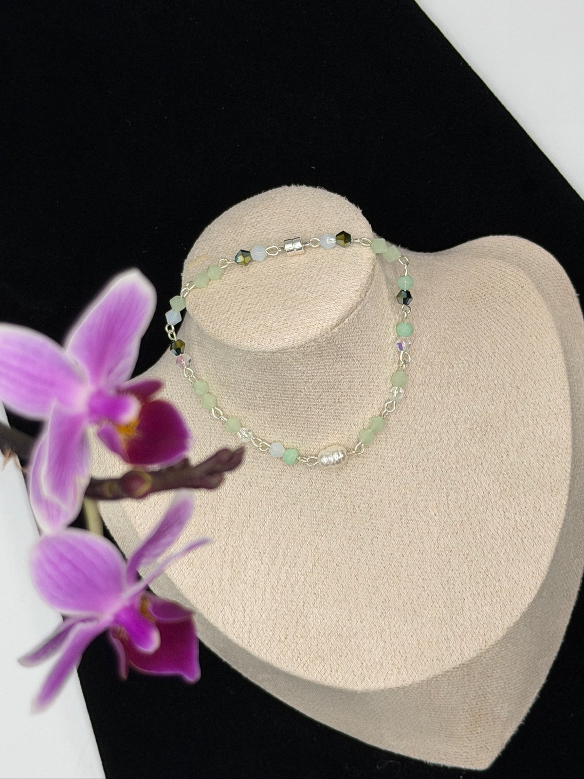 160 Pearl Magnetic Bracelet