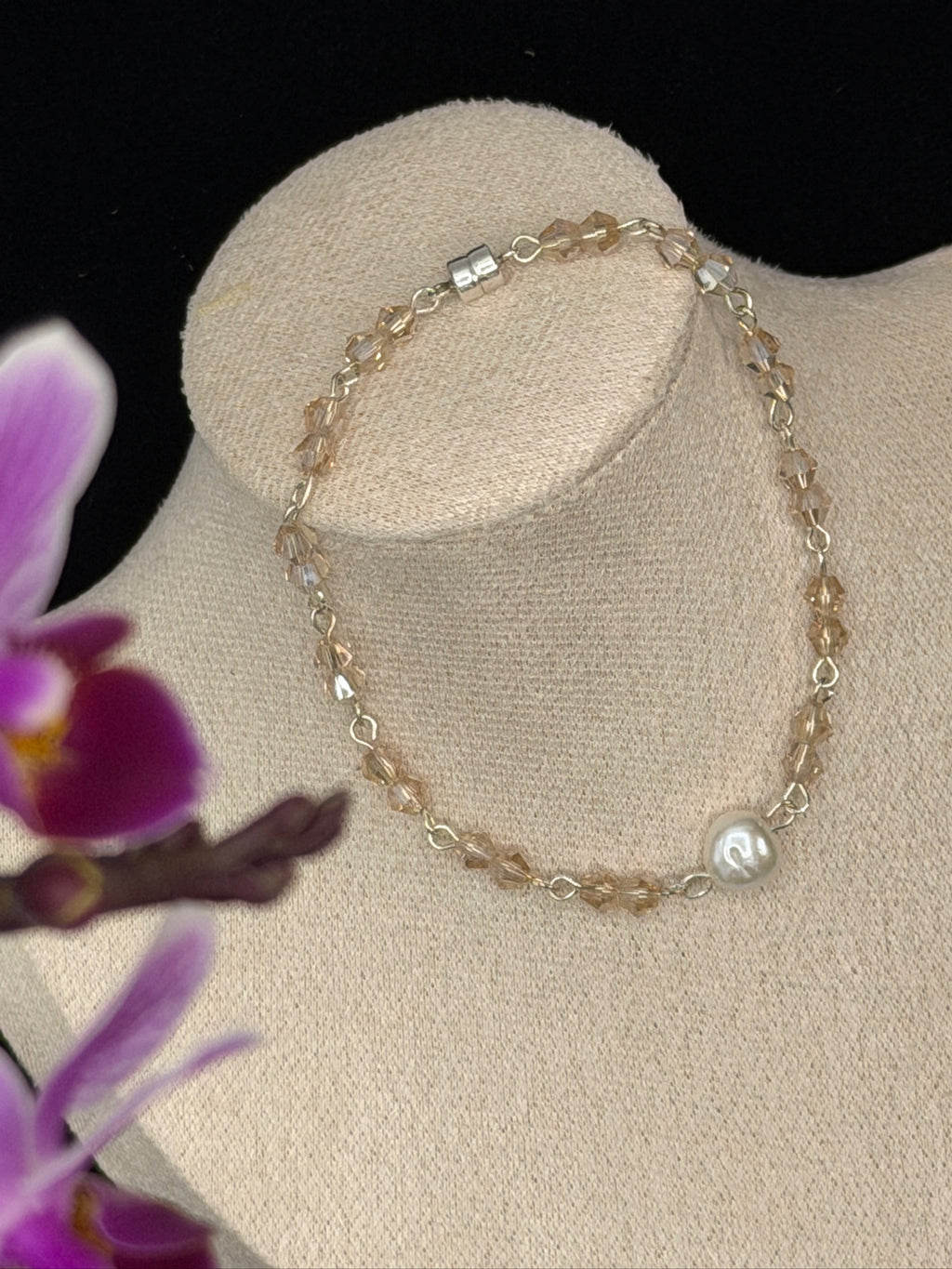 161 Pearl Magnetic Bracelet