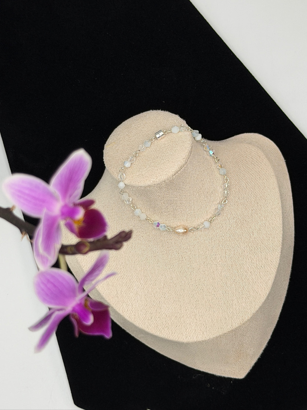 157 Pearl Magnetic Bracelet