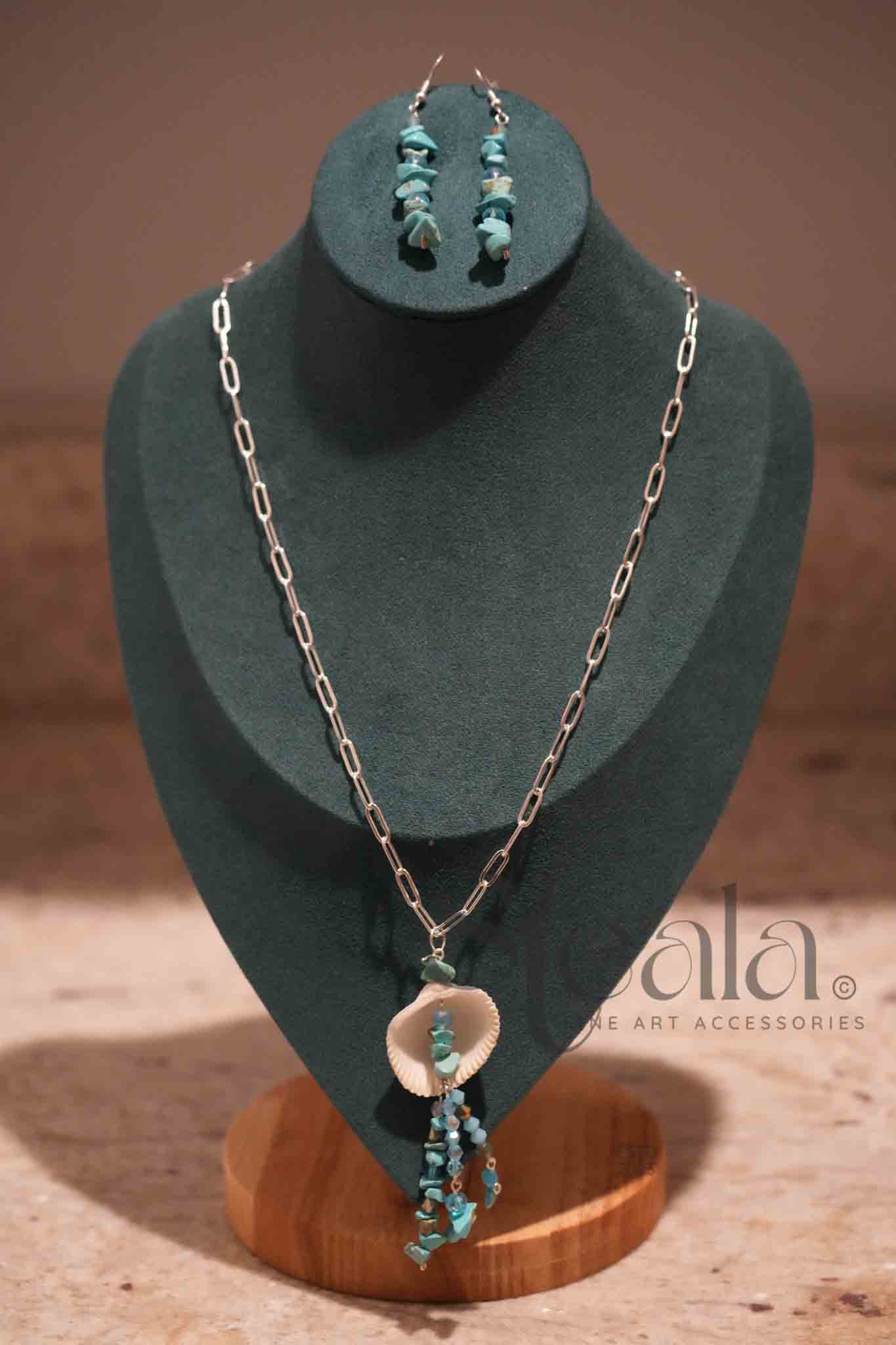 Beach Beauty Turquoise and Glass Seashell Pendant (pendant and necklace only)