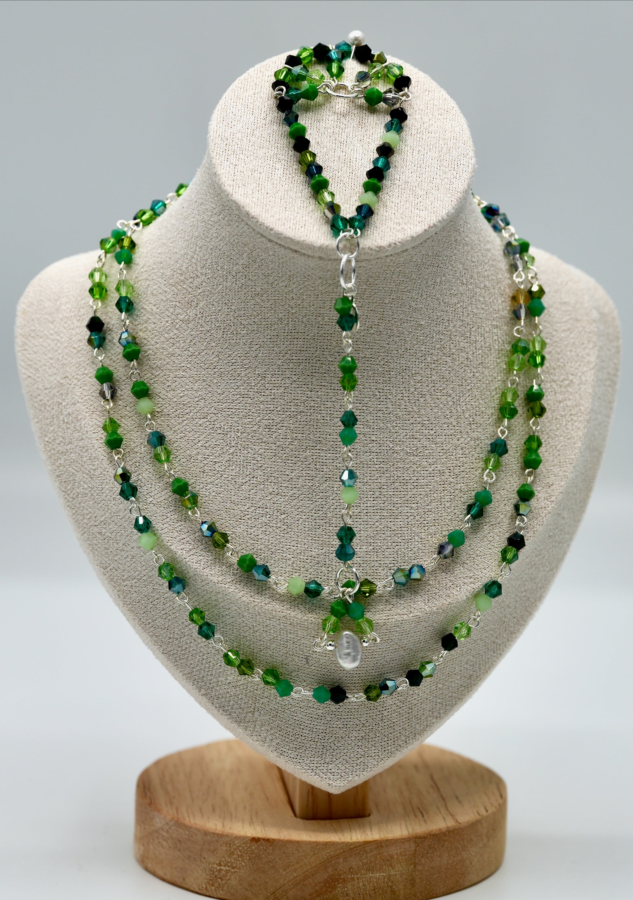 Green and White Pearl Crystal Pendant (pendant only)