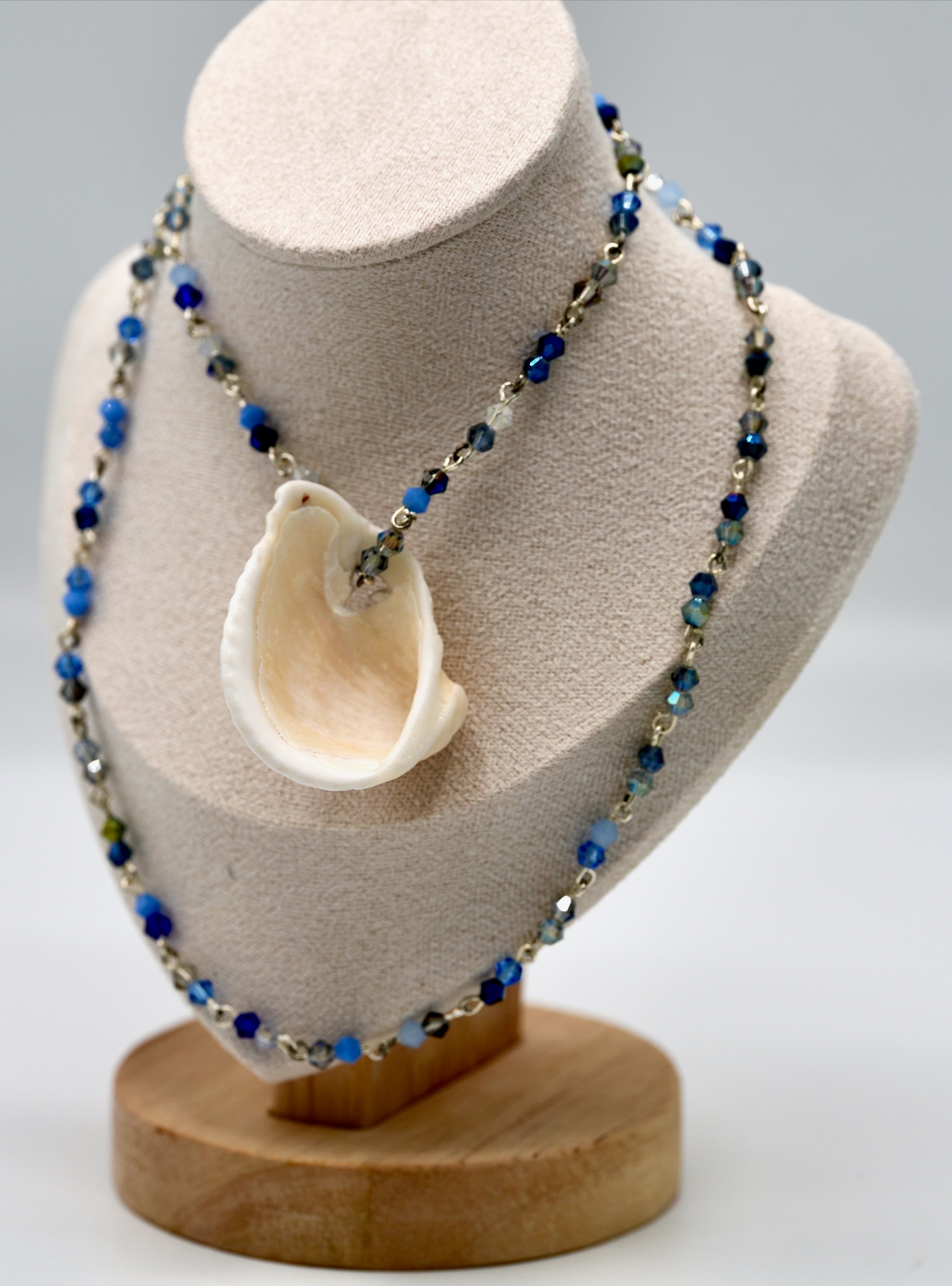 White Blue Shell and Pendant Necklace