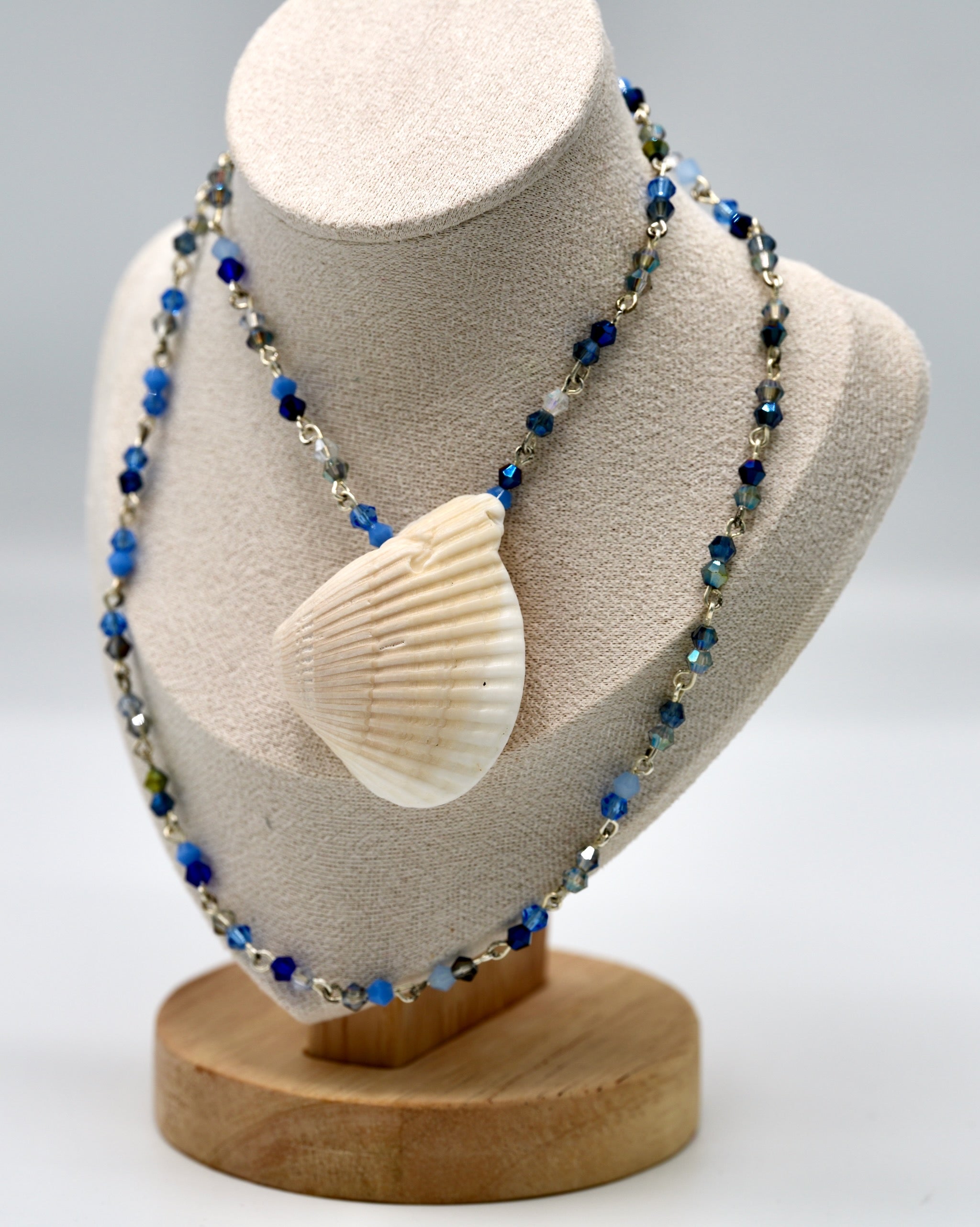 White Blue Shell and Pendant Necklace