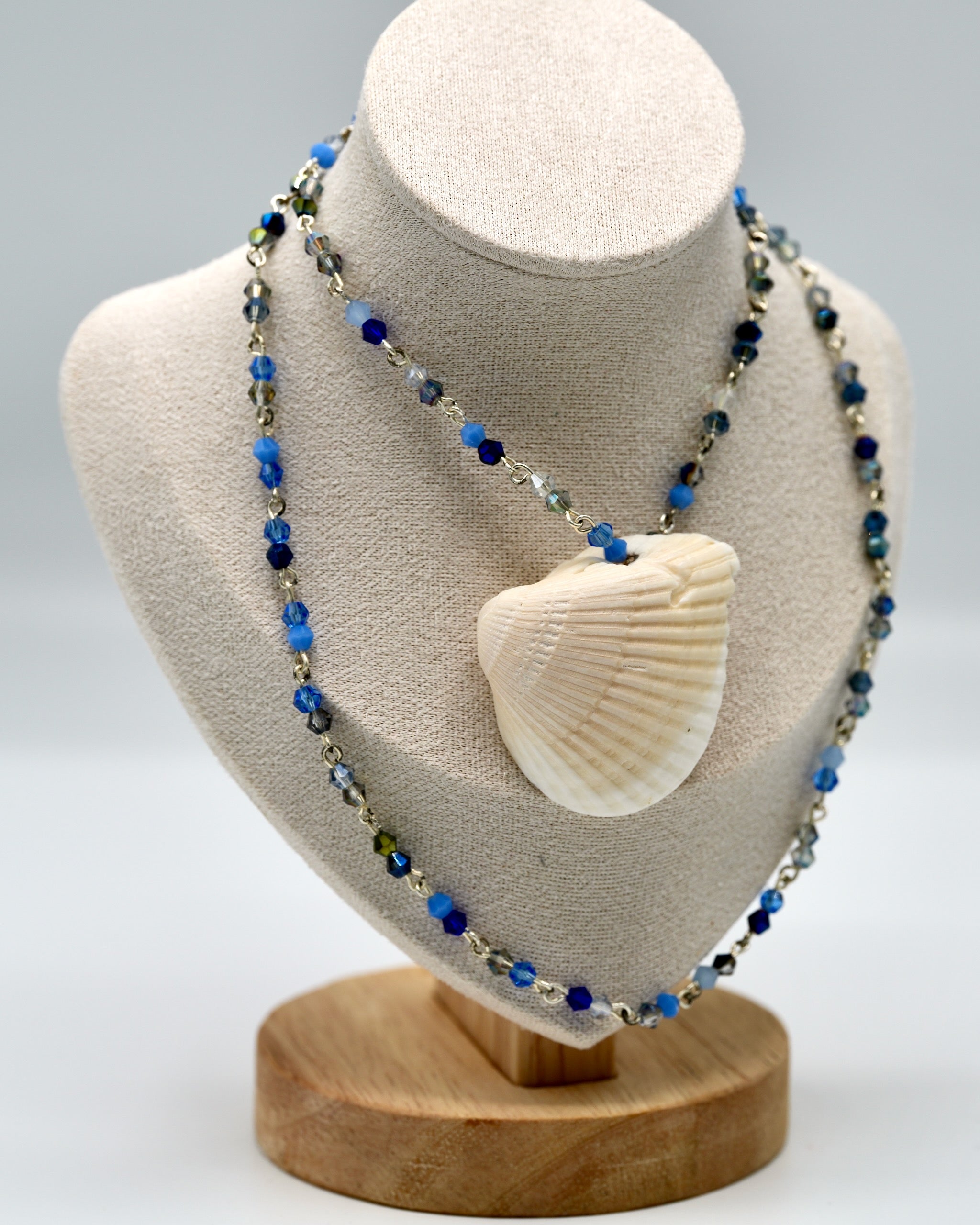 White Blue Shell and Pendant Necklace