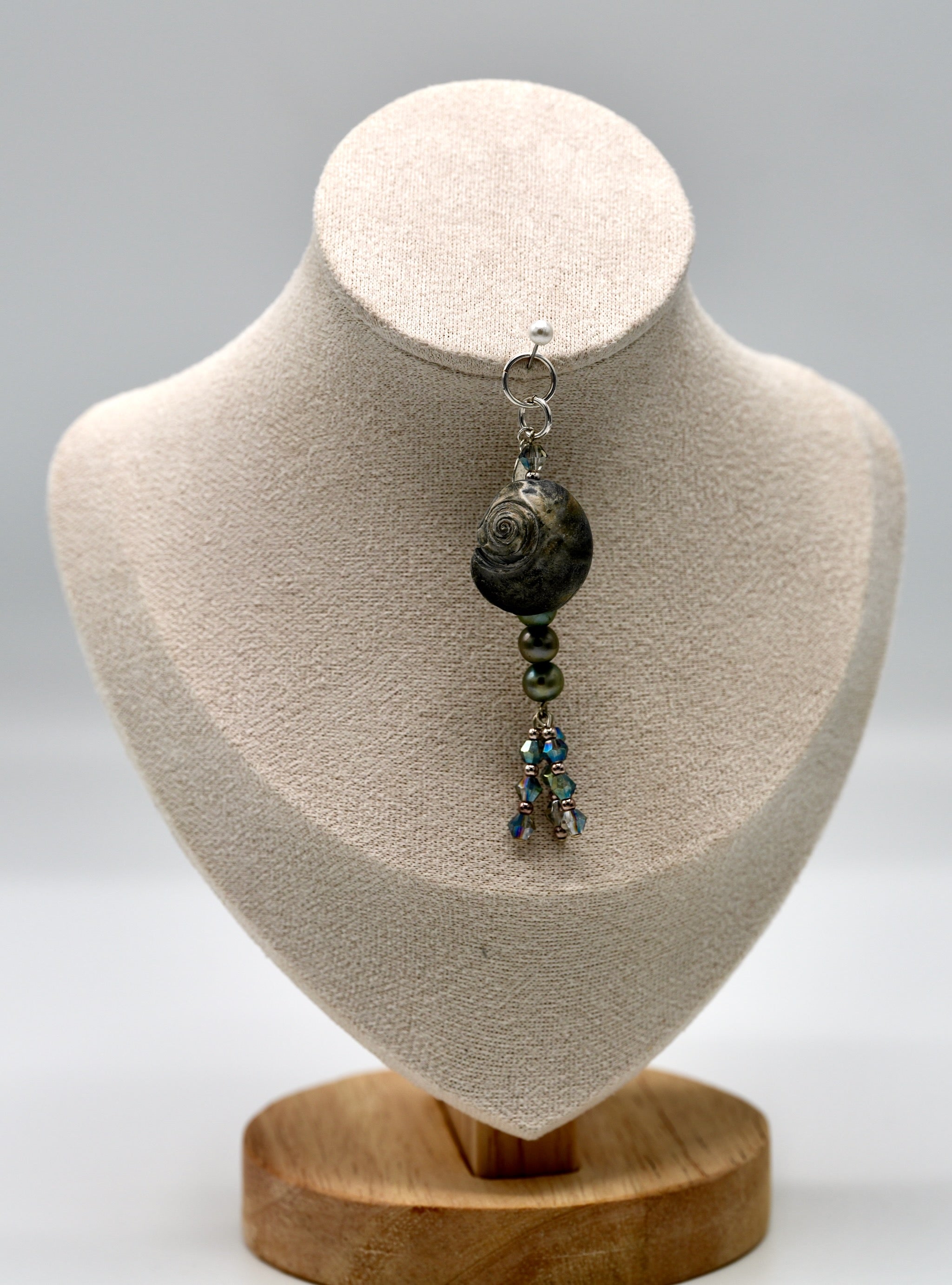 Swirl with Green Pearl Shell Pendant (Pendant Only)