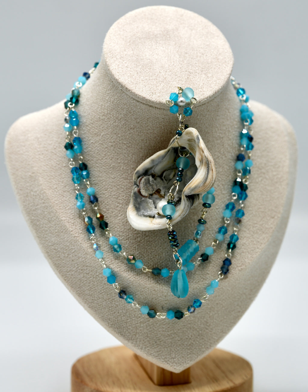 Blue with White Pearl Shell and Crystal Pendant (Set)