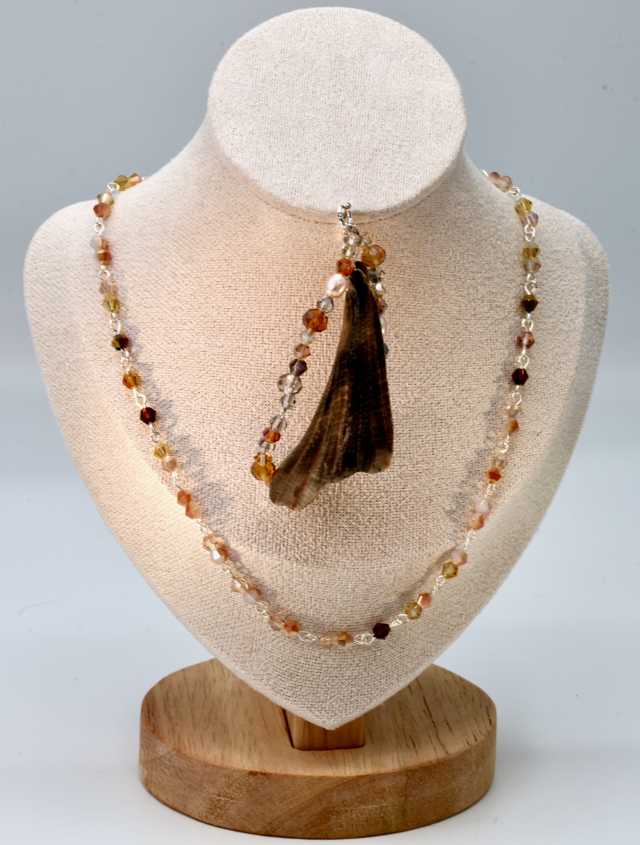 128 Shell Pendant Set