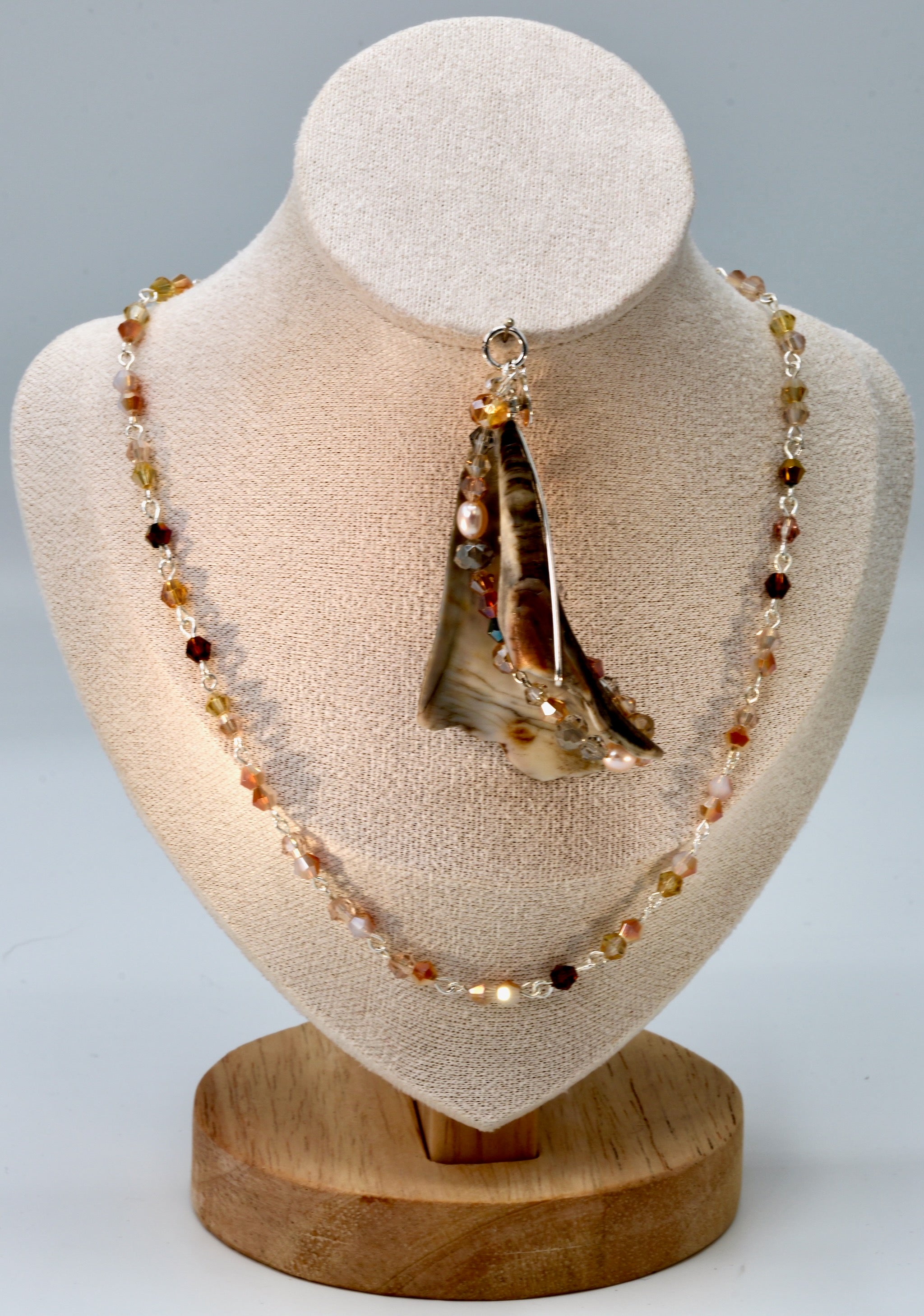 128 Shell Pendant Set