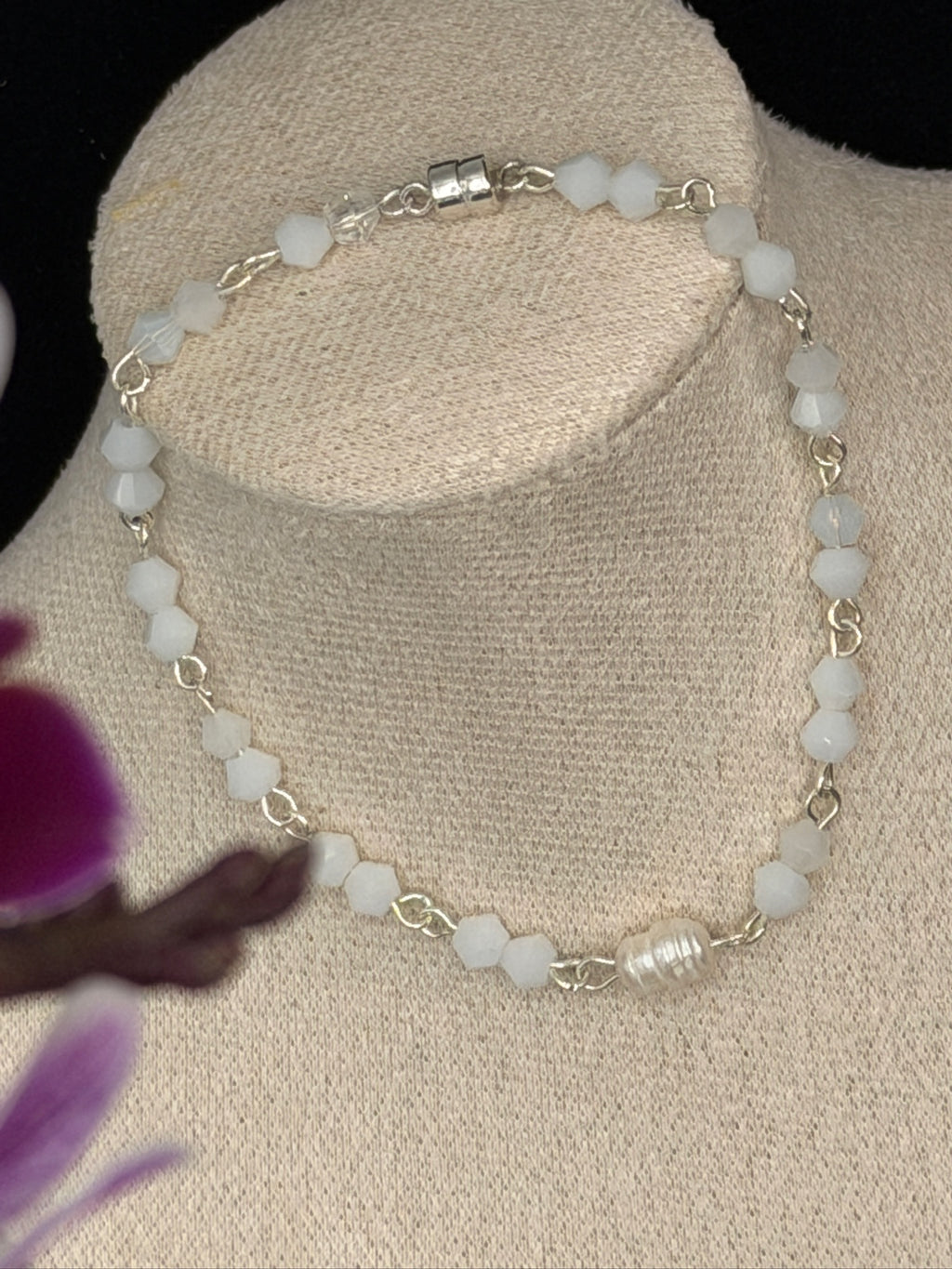 155 Pearl Magnetic Bracelet
