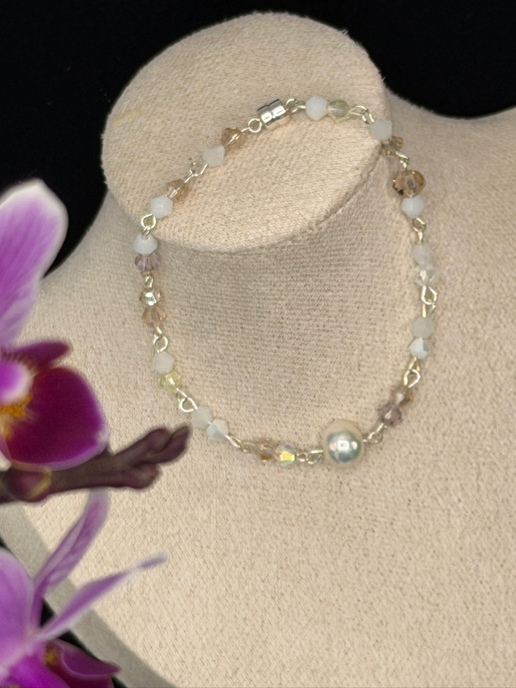 165 Pearl Magnetic Bracelet