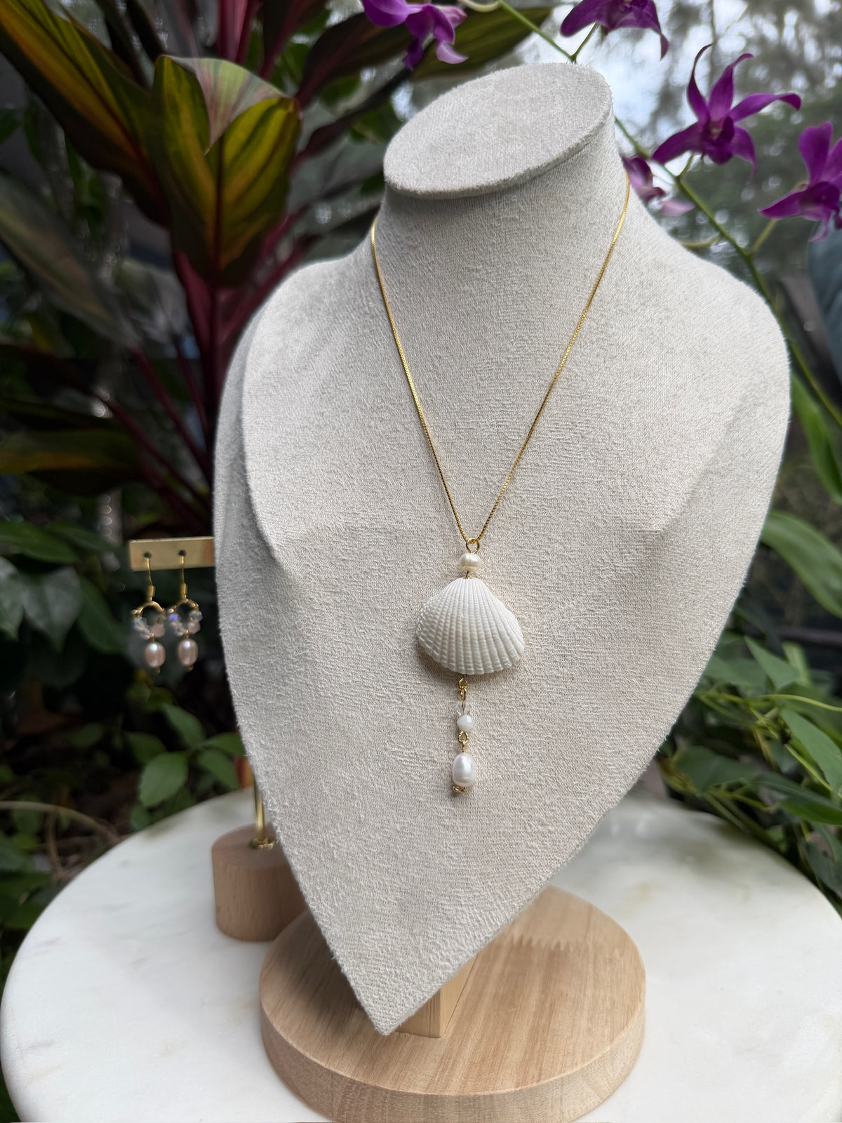 141 Shell Pendant Only