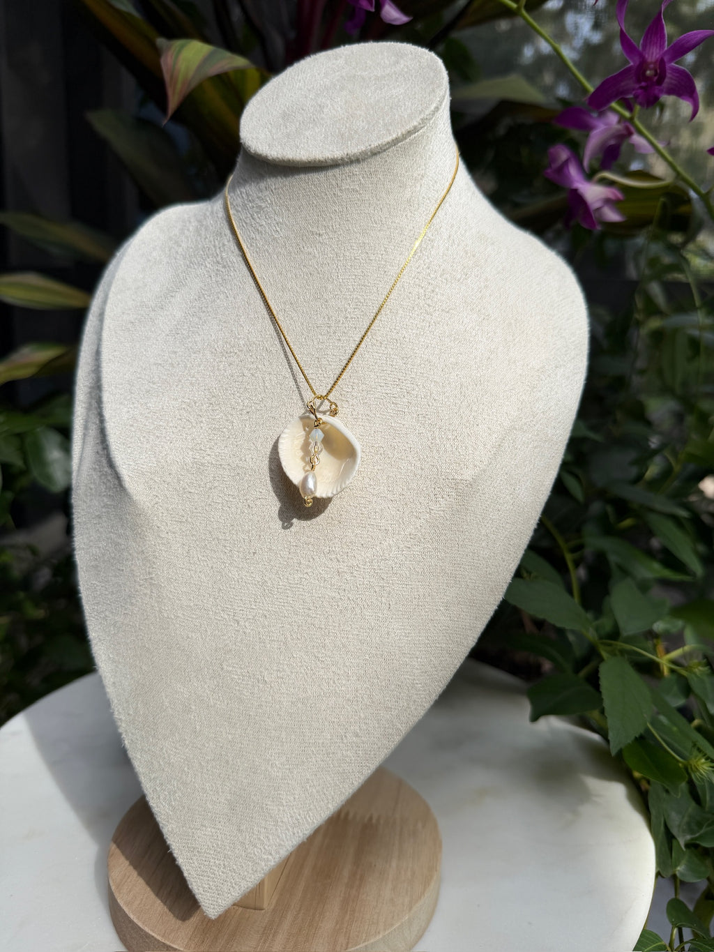 142 Shell Pendant Only