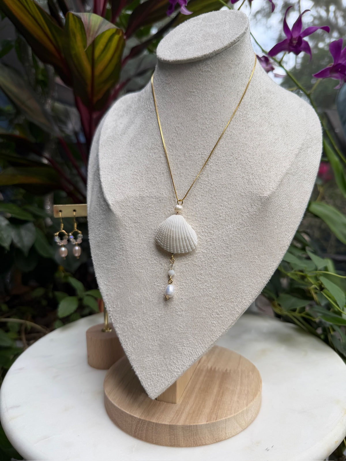 141 Shell Pendant Only