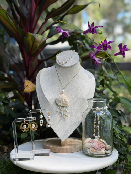 137 Shell Pendant Only