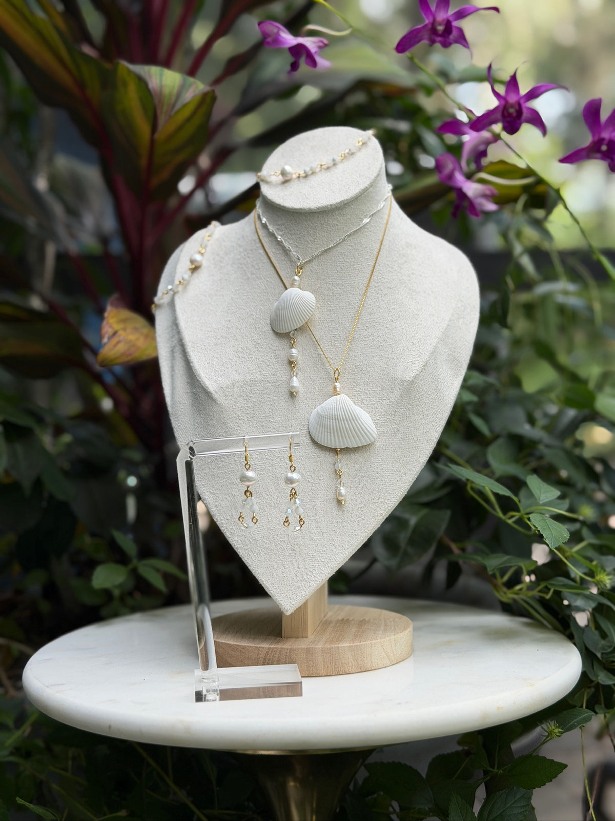 136 Shell Pendant Only