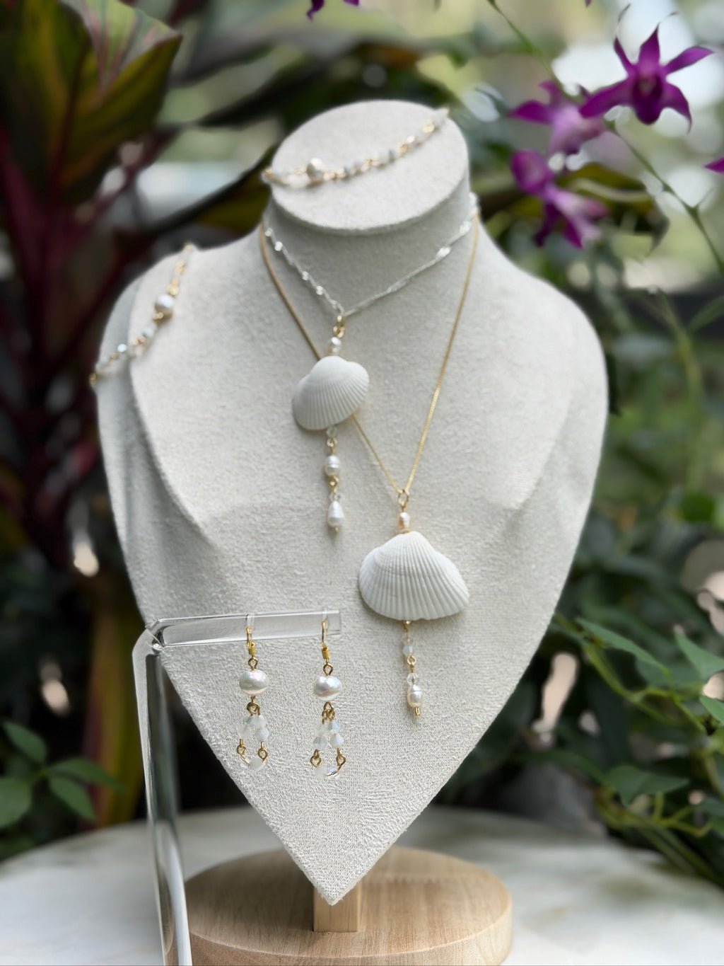 136 Shell Pendant Only