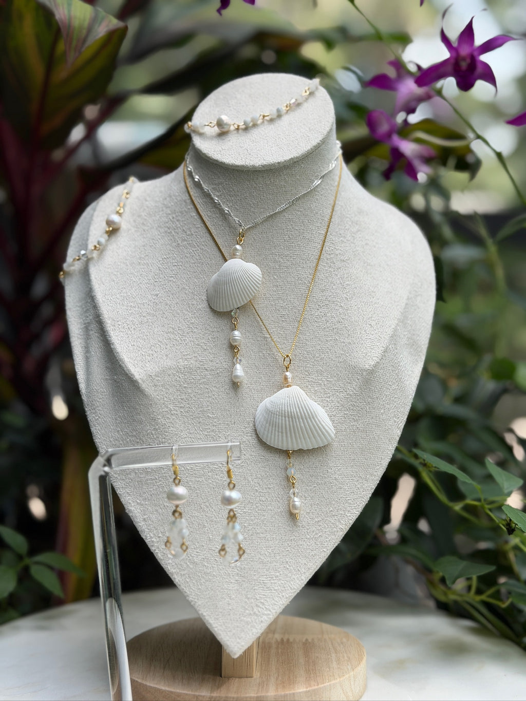 136 Shell Pendant Only