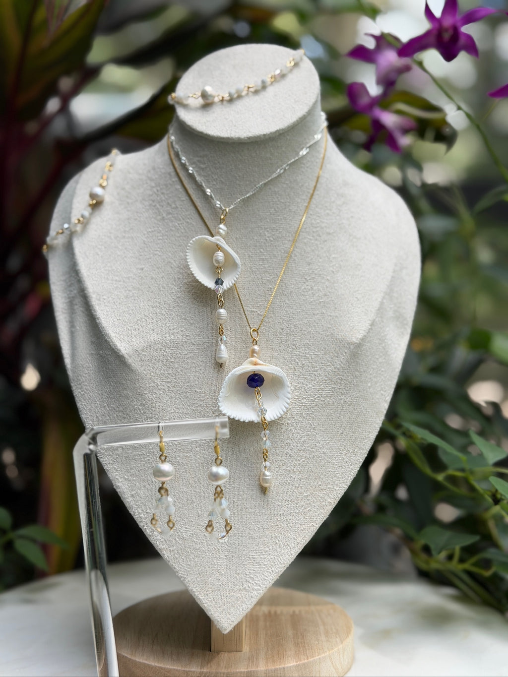 136 Shell Pendant Only