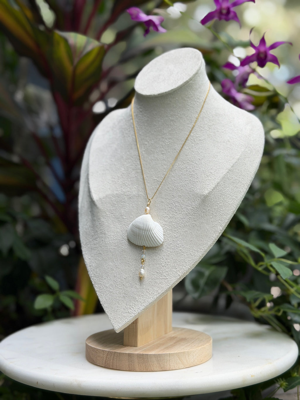 136 Shell Pendant Only