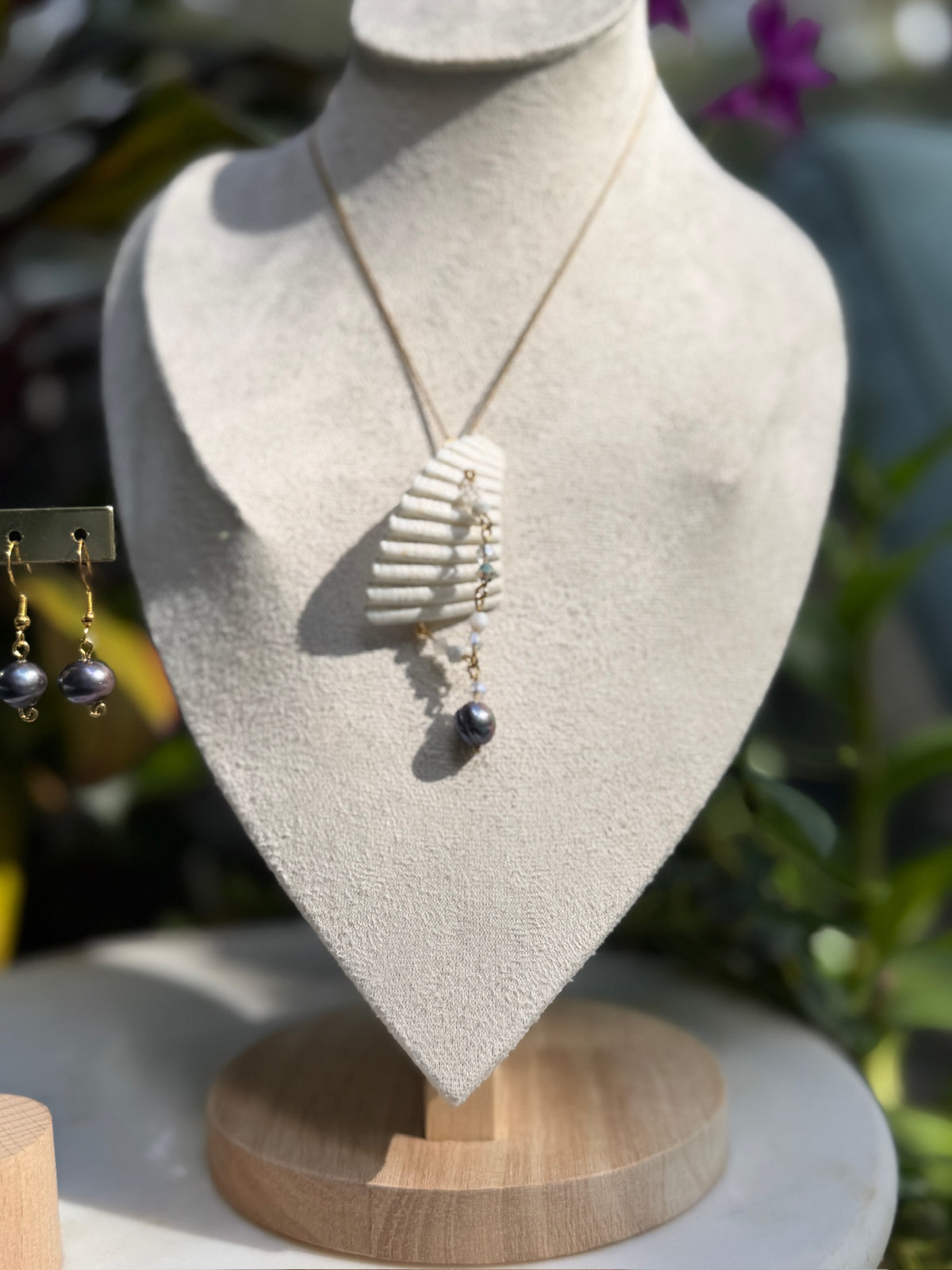 133 Shell Pendant Only